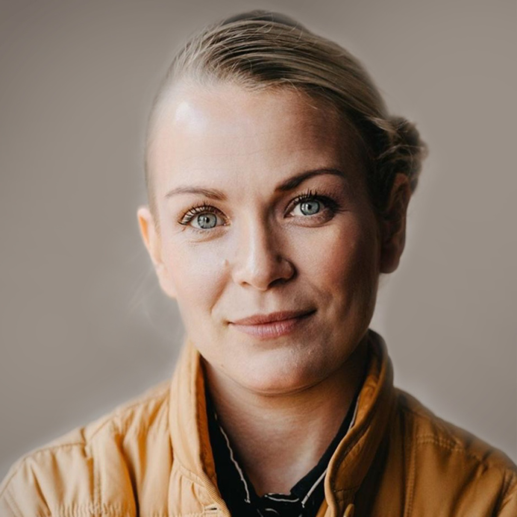 Portrait of Annelie Demred, VP Strategy and Growth at Trustlinks.